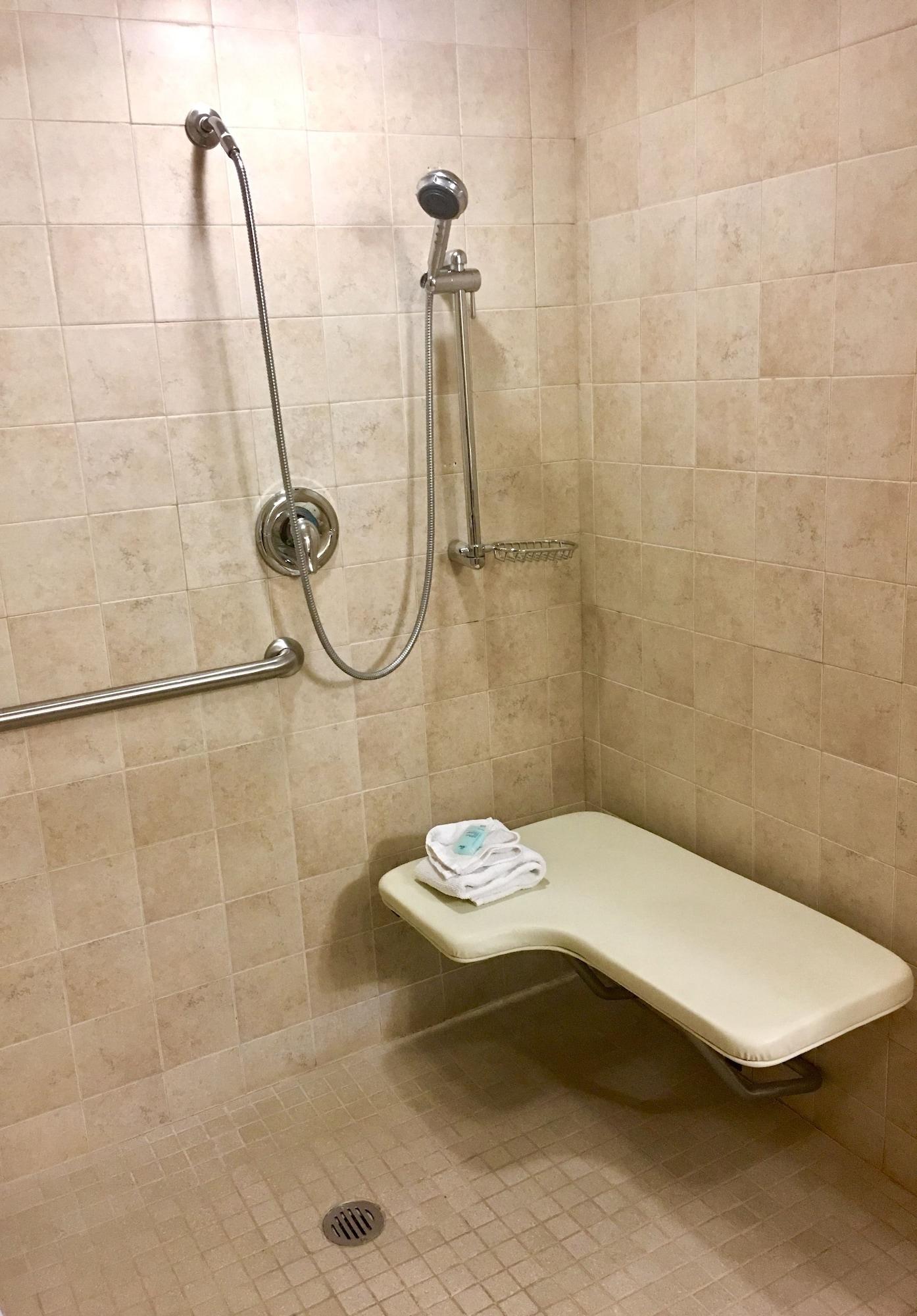 Quality Hotel Essington Extérieur photo