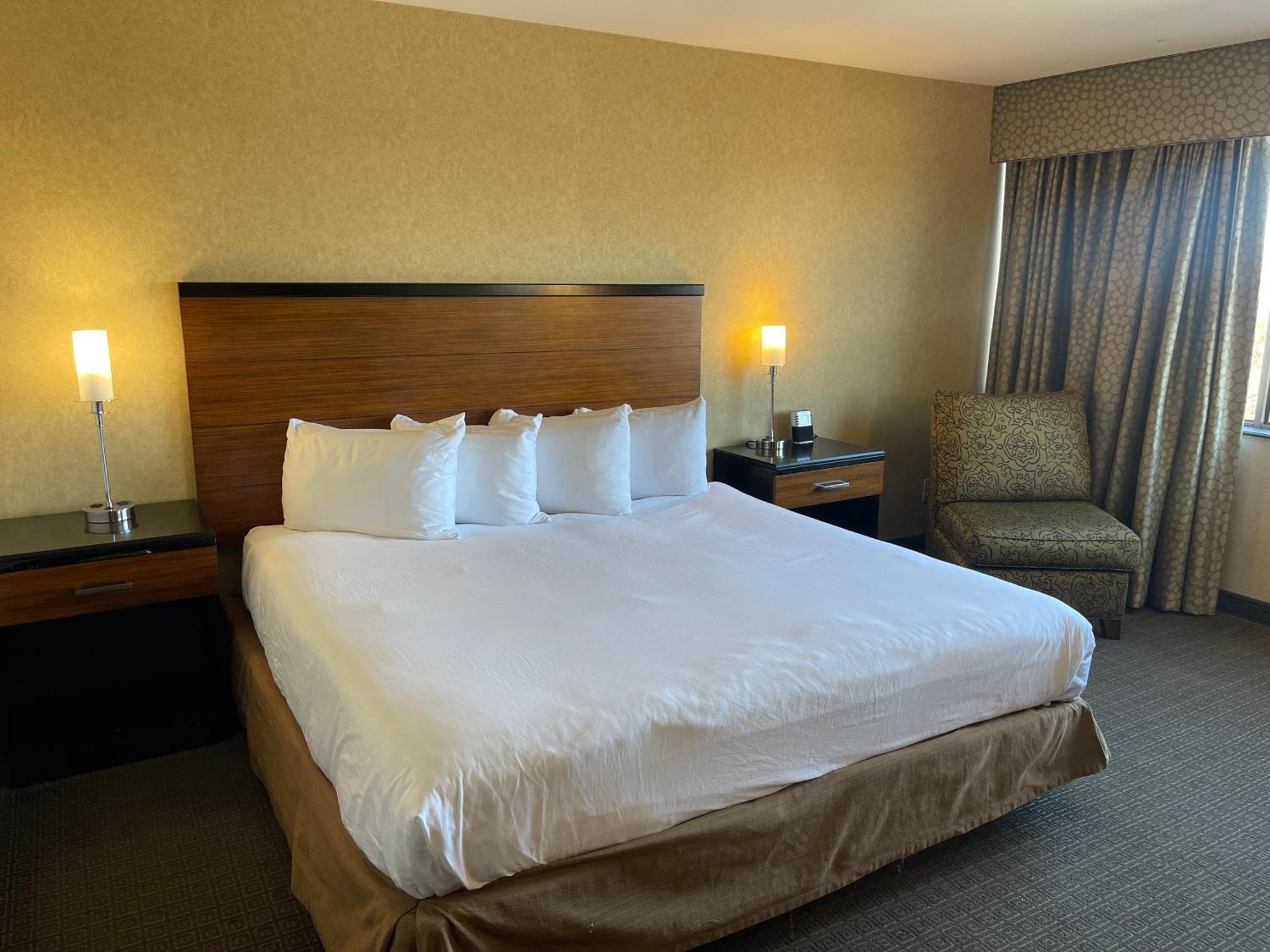 Quality Hotel Essington Extérieur photo