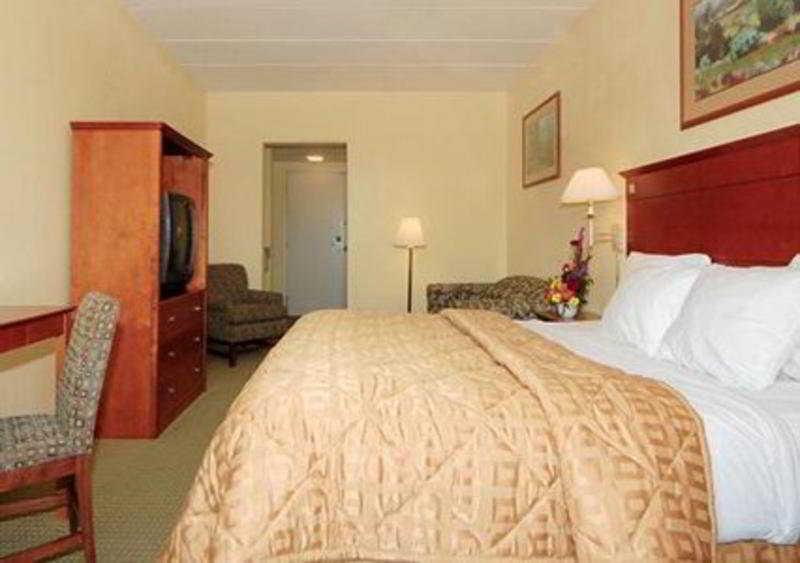 Quality Hotel Essington Extérieur photo