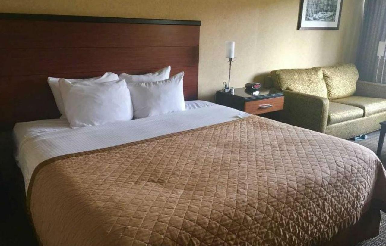 Quality Hotel Essington Extérieur photo